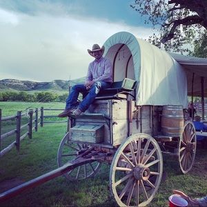 Meet your Posher, Clay